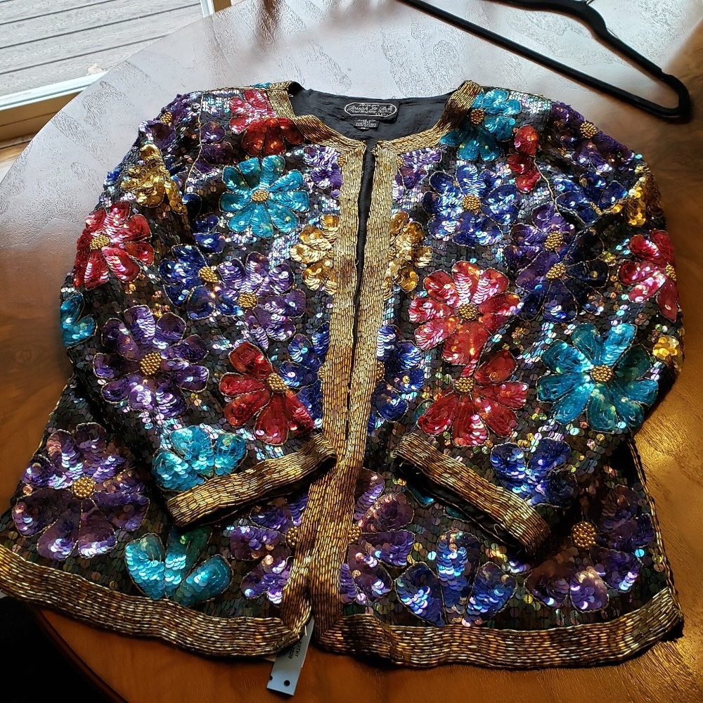 Lady 's Jacket